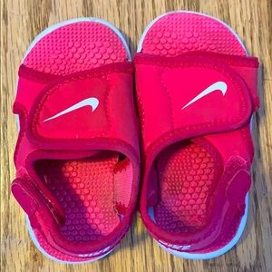 pink nike baby shoes